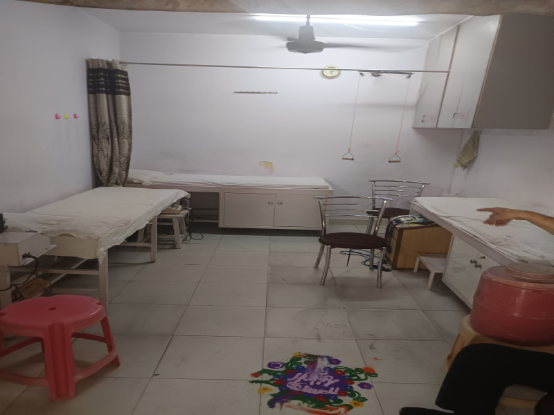  168 Sq.ft. Commercial Shop for Rent in Mayur Vihar Phase 1 Extension, Delhi