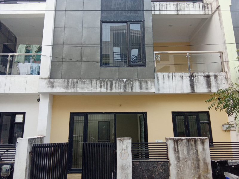 4 BHK 72 Sq. Yards House for Rent in Sikandra, Agra