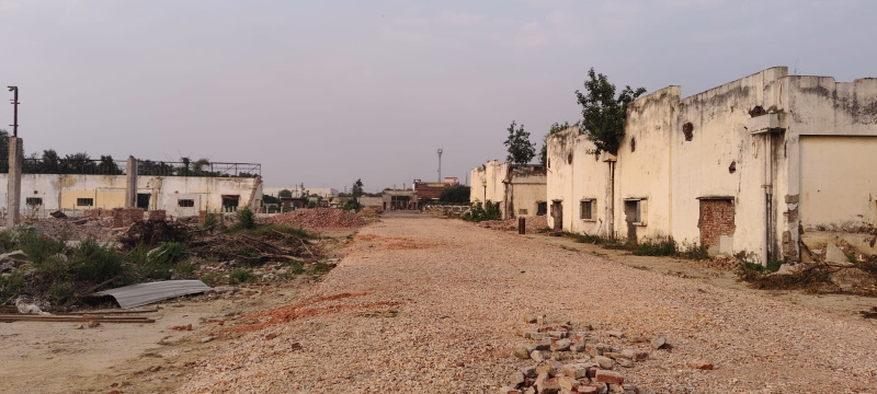  2000 Sq. Yards Industrial Land for Sale in Artauni, Agra