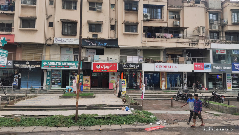  430 Sq.ft. Commercial Shop for Rent in Chala, Vapi