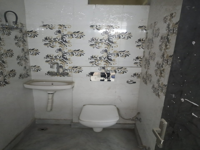 2 BHK 50 Sq. Yards Apartment for Sale in Rani Bagh, Delhi