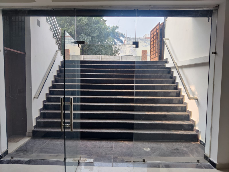  2200 Sq.ft. Office Space for Rent in Vrindavan Yojna, Lucknow