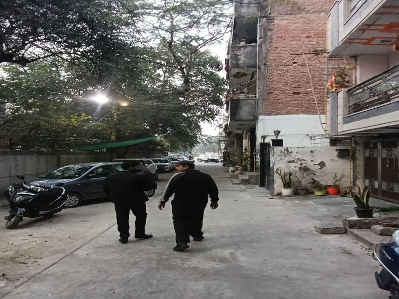 2 BHK 100 Sq. Yards Builder Floor for Sale in Subhash Nagar, Delhi