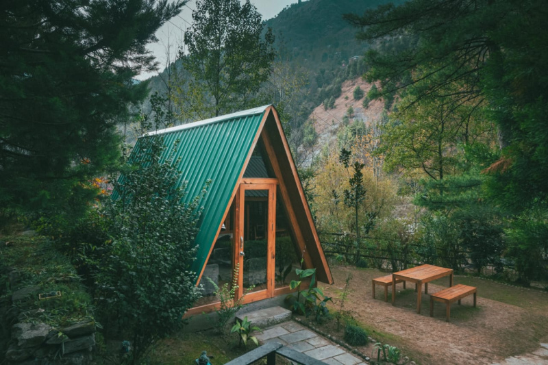  5000 Sq.ft. Hotels for Sale in Kulu Manali Road, Kullu