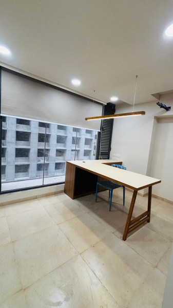  755 Sq.ft. Office Space for Rent in Ambli, Ahmedabad