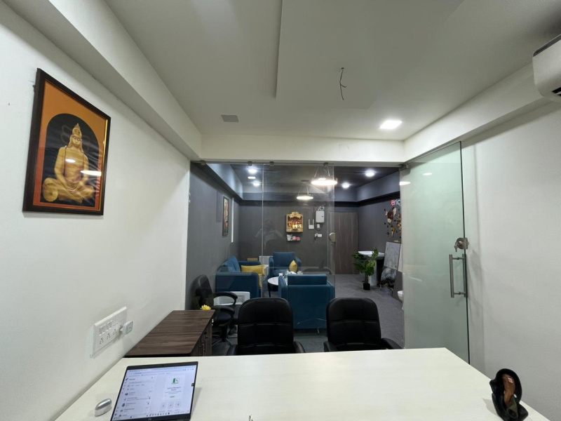  540 Sq.ft. Office Space for Rent in Ambli, Ahmedabad