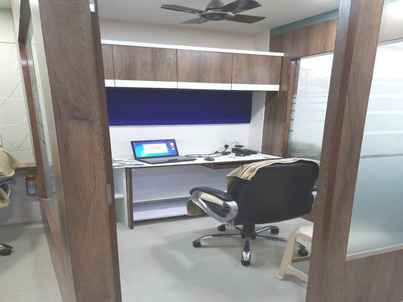 737 Sq.ft. Office Space for Rent in Ambli, Ahmedabad