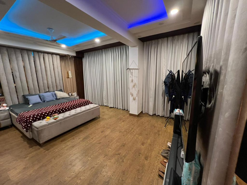  3700 Sq.ft. Penthouse for Sale in Sector 88 Faridabad
