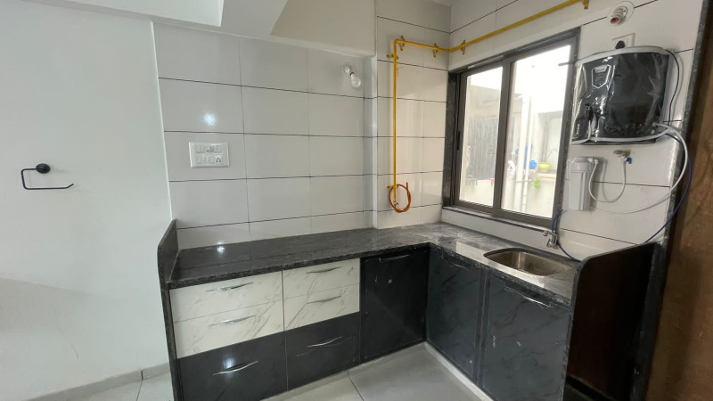 2 BHK 800 Sq.ft. Apartment for Rent in 150 Feet Ring Road, Rajkot