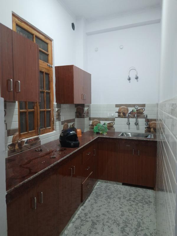 3 BHK 800 Sq.ft. House for Rent in Kalli Paschim, Lucknow