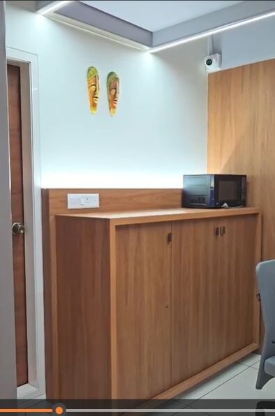  2100 Sq.ft. Office Space for Sale in Race Course Circle, Vadodara