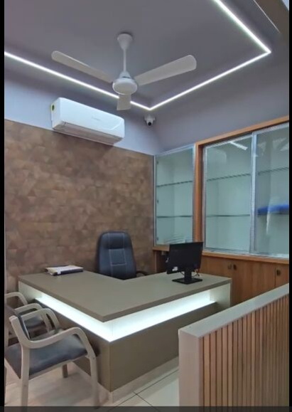  2100 Sq.ft. Office Space for Sale in Race Course Circle, Vadodara