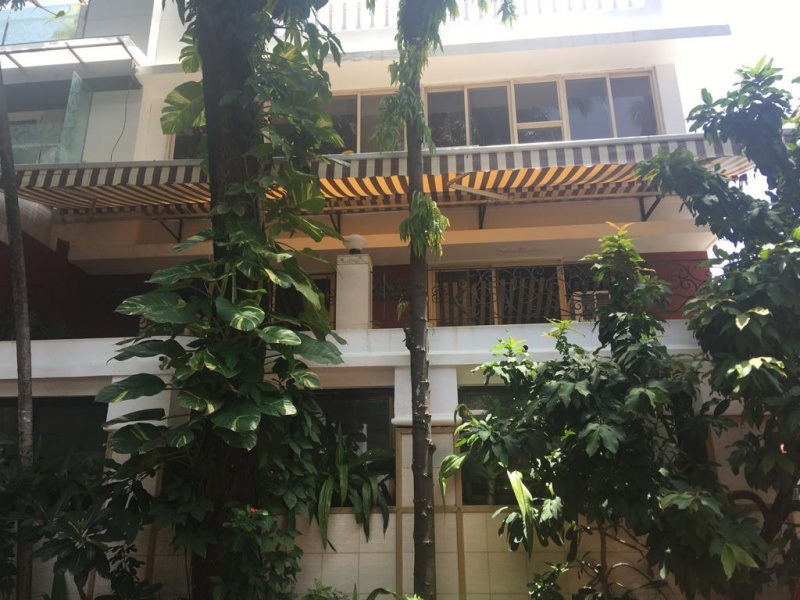 5 BHK 5600 Sq.ft. House for Sale in Juhu, Mumbai