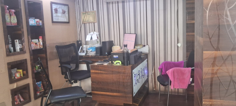  356 Sq.ft. Commercial Shop for Sale in Siyaganj, Indore