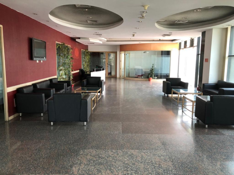  5000 Sq.ft. Commercial Shop for Rent in Sector 49 Noida
