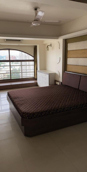 3 BHK 3000 Sq.ft. Apartment for Rent in Bodakdev, Ahmedabad