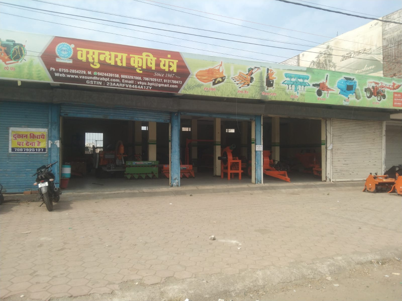  3000 Sq.ft. Commercial Shop for Rent in Karond, Bhopal