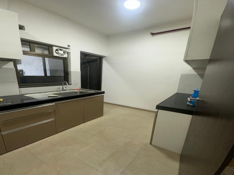 2 BHK 900 Sq.ft. Apartment for Sale in Magathane, Borivali East, Mumbai