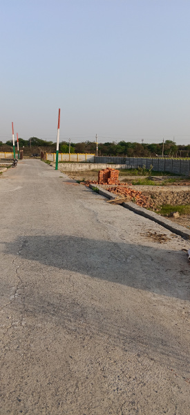  900 Sq.ft. Residential Plot for Sale in Greater Noida West