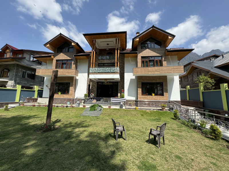 7 BHK 9801 Sq.ft. House for Sale in Nishat, Srinagar