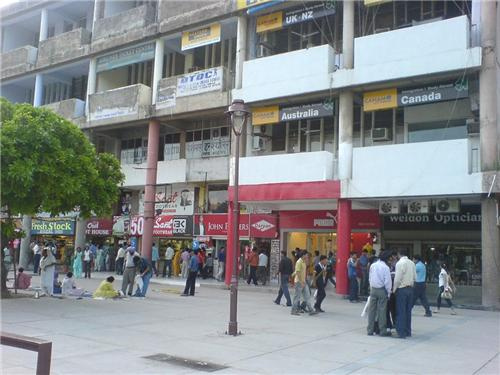  1500 Sq.ft. Office Space for Rent in Model Town, Jalandhar