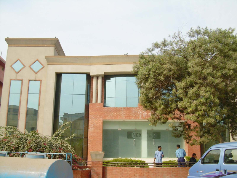 27000 Sq.ft. Office Space for Rent in Sector 11 Noida
