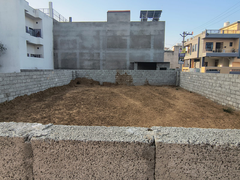  2400 Sq.ft. Commercial Land for Rent in Nawalgarh Road, Sikar
