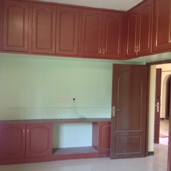 3 BHK 2500 Sq.ft. House for Rent in Palayamkottai, Tirunelveli