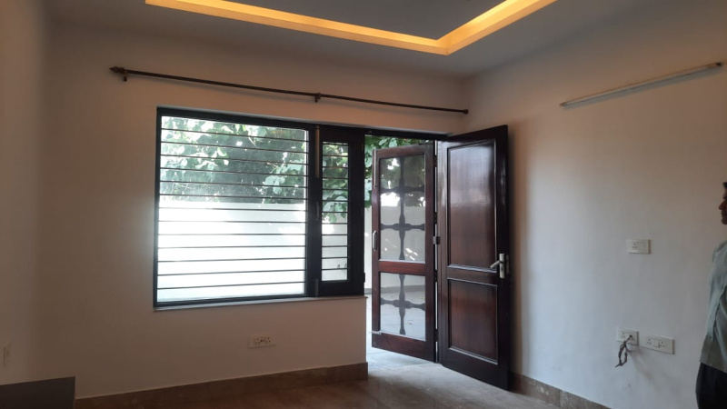 Sector 81, Faridabad photo 3