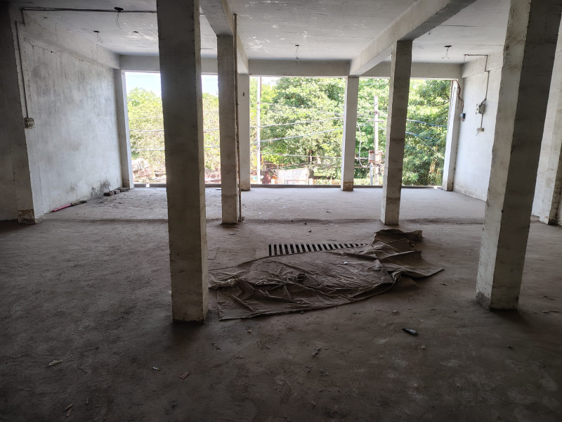  2300 Sq.ft. Commercial Shop for Rent in Sector 7 Sikandra, Agra