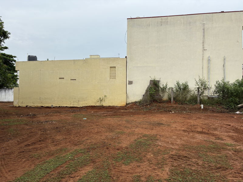  1000 Sq. Yards Residential Plot for Sale in Pedathadivada, Vizianagaram