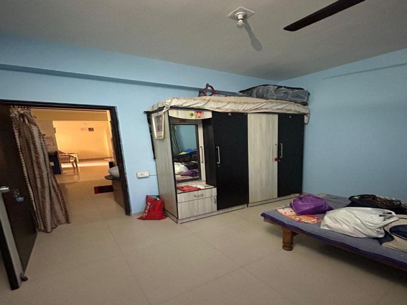 2 BHK 865 Sq.ft. Apartment for Sale in RV Desai Road, Vadodara