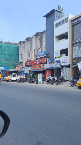  1150 Sq.ft. Commercial Shop for Rent in Avinashi Road, Coimbatore