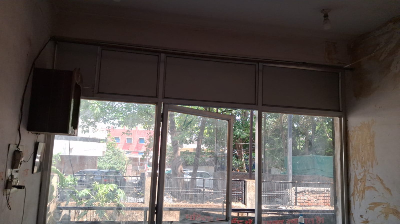  125 Sq.ft. Commercial Shop for Sale in Baldeobagh, Jabalpur