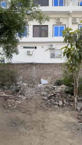  301 Sq. Yards Residential Plot for Sale in Atalla Chungi, Vrindavan