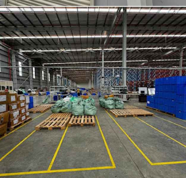 100000 Sq.ft. Warehouse for Rent in Kalyan East, Thane
