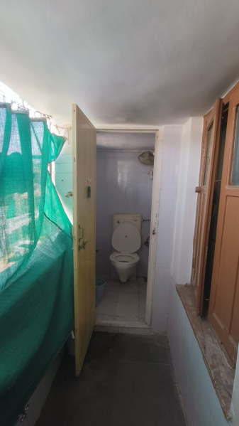 1 BHK 100 Sq.ft. Apartment for Rent in 100 Ft Ring Road, Ahmedabad