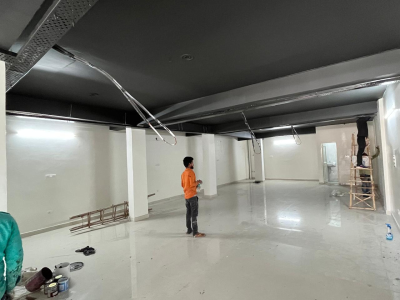  1650 Sq.ft. Showroom for Rent in Chandrabani, Dehradun