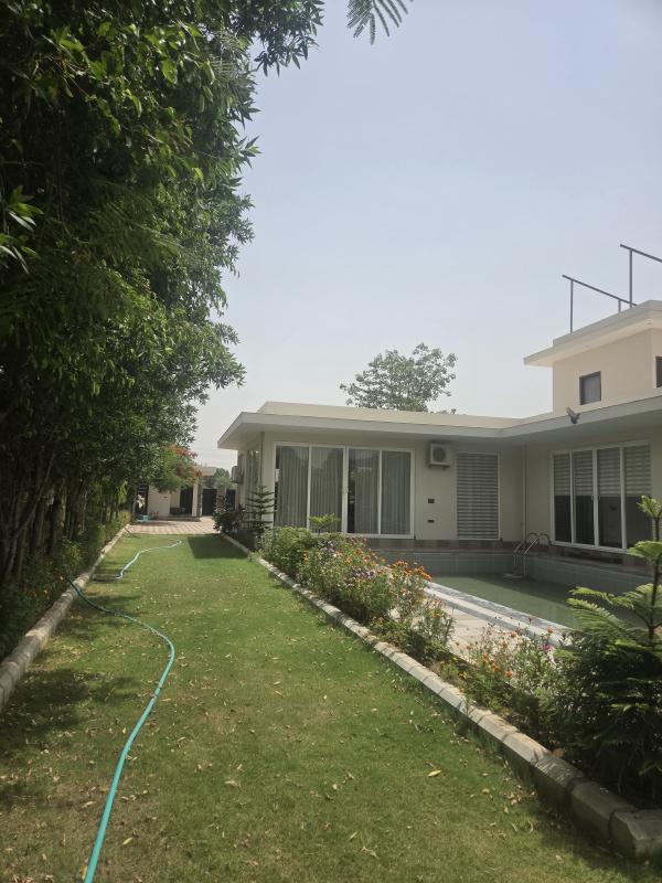 3 BHK 43560 Sq.ft. Farm House for Sale in Sohna, Gurgaon