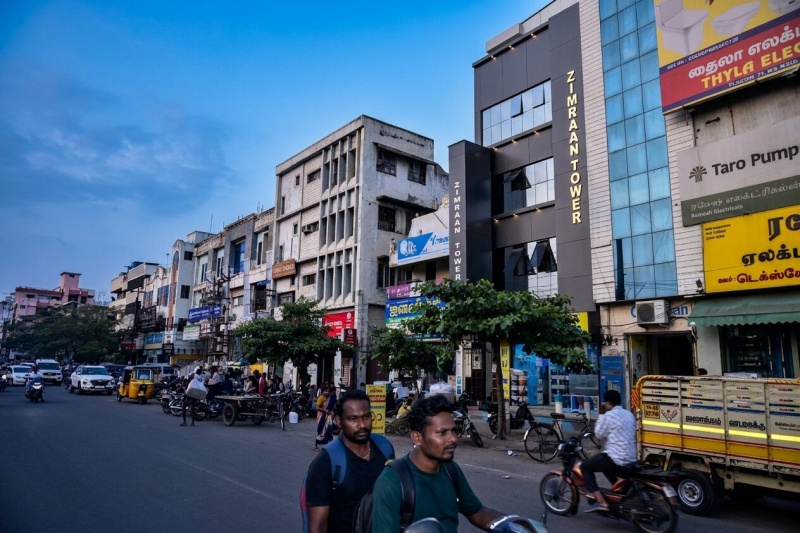  1500 Sq.ft. Office Space for Rent in Singarathope, Tiruchirappalli