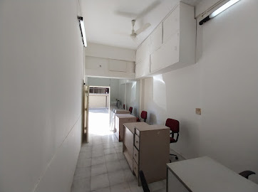  Office Space 200 Sq.ft. for Rent in Colaba, Mumbai