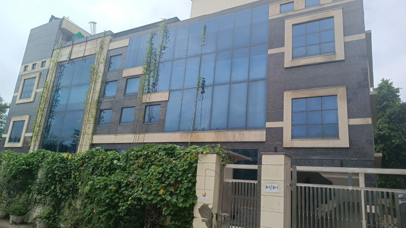  Office Space 5000 Sq.ft. for Rent in Vasant Kunj, Delhi