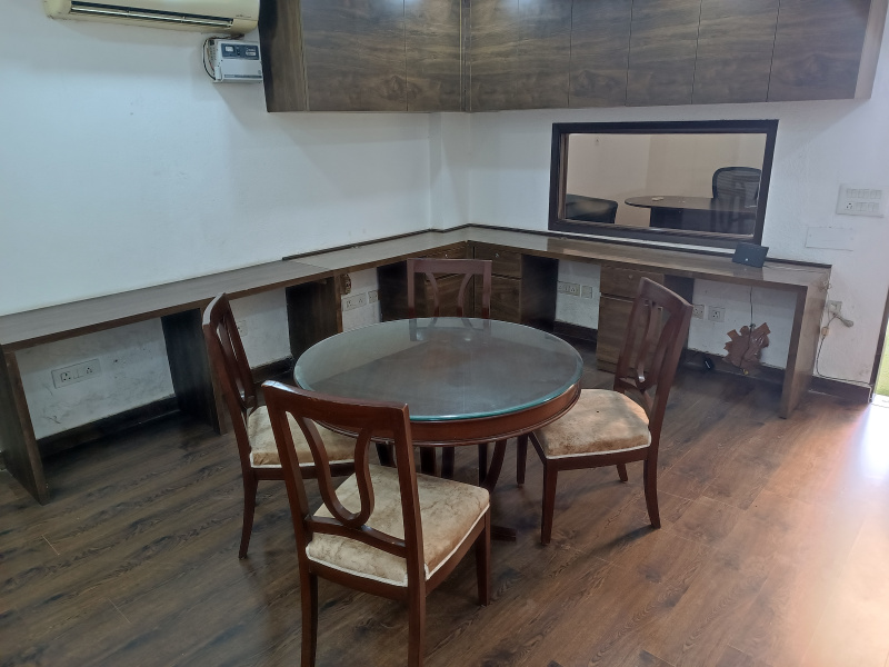  Office Space 1100 Sq.ft. for Rent in Nehru Place, Delhi