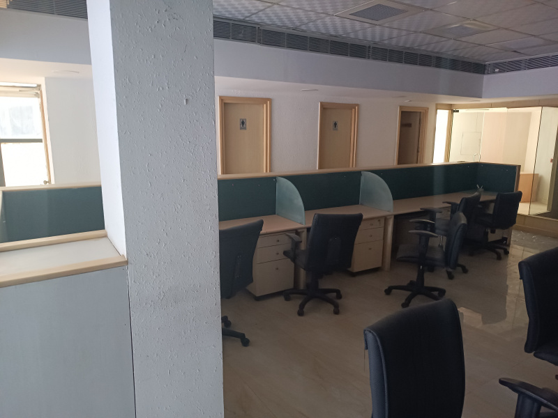  Office Space 1200 Sq.ft. for Rent in Green Park, Delhi