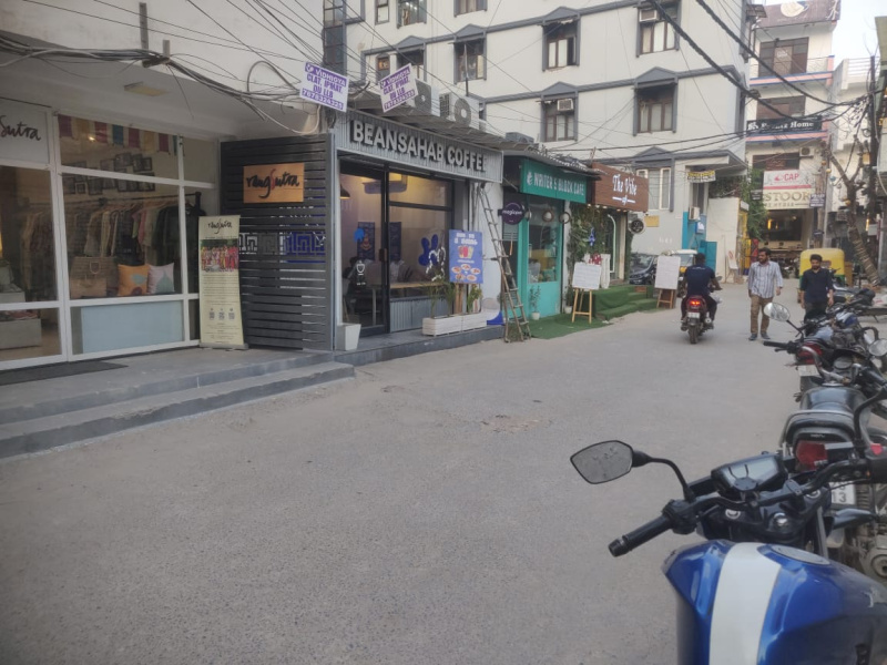  Showroom 1600 Sq.ft. for Rent in Saket, Delhi