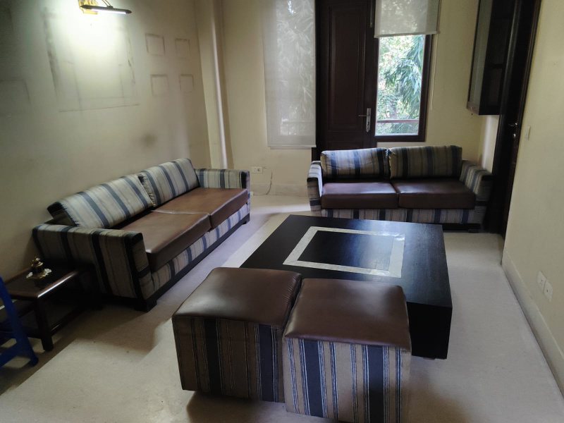  1800 Sq.ft. Office Space for Rent in Block D Saket, Delhi