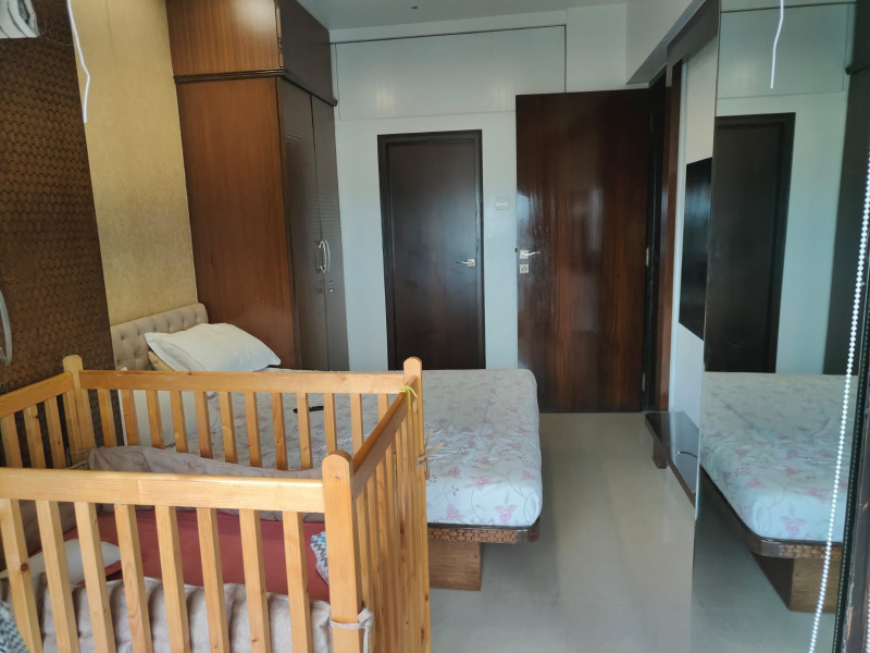2 BHK Apartment 850 Sq.ft. for Rent in Kandivali West, Mumbai