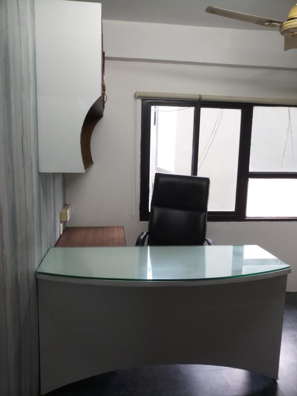  Office Space 300 Sq.ft. for Rent in Saket Nagar, Indore