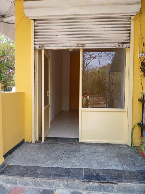  Commercial Shop 180 Sq.ft. for Rent in Bombay Hospital Service Road, Indore