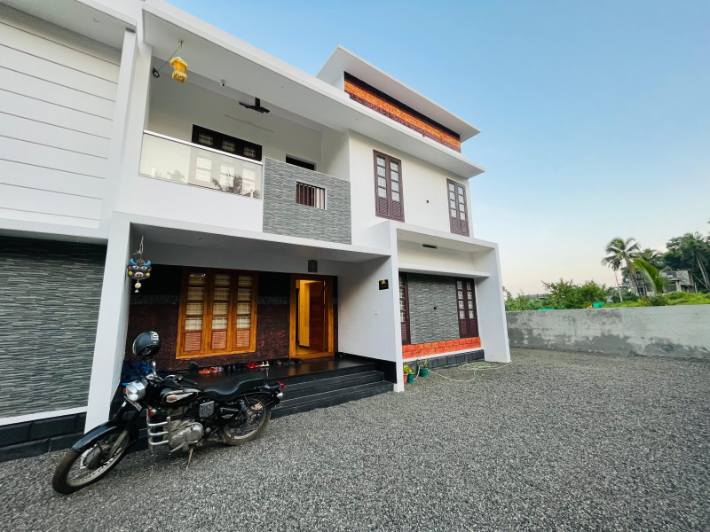 4 BHK House 2550 Sq.ft. for Sale in Villadam, Thrissur